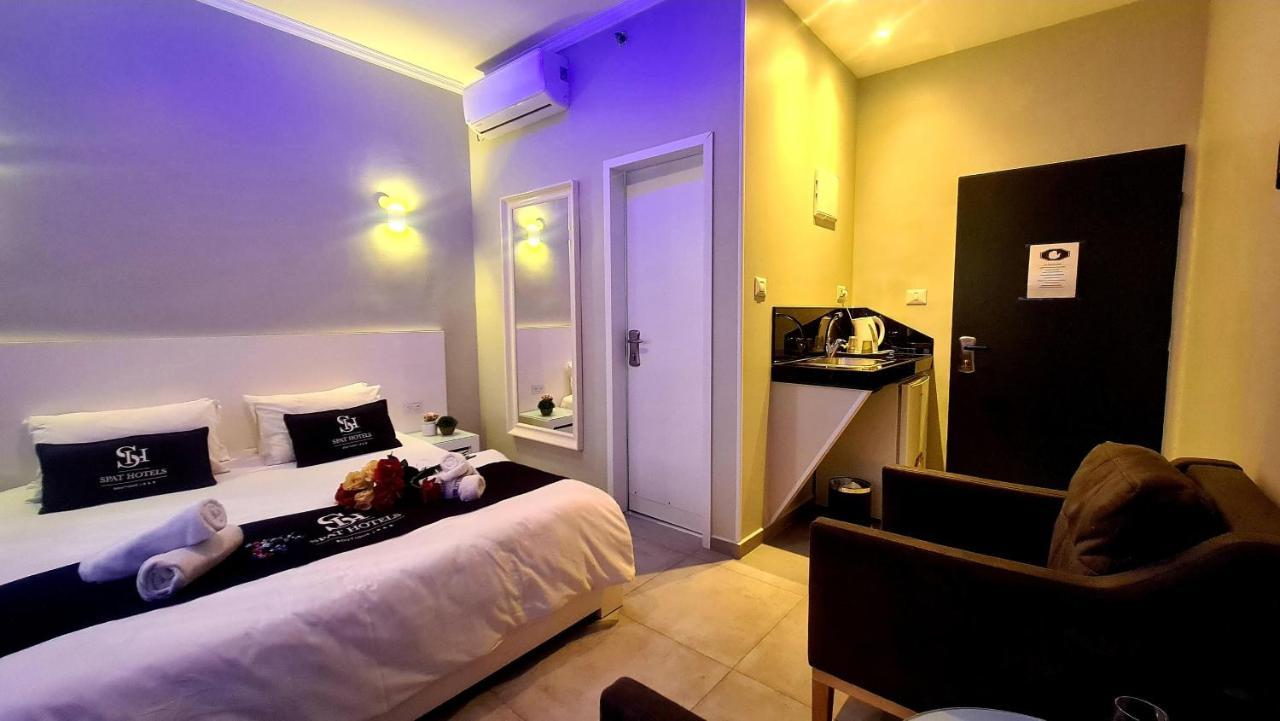 Spat Hotel Ashdod Exteriör bild