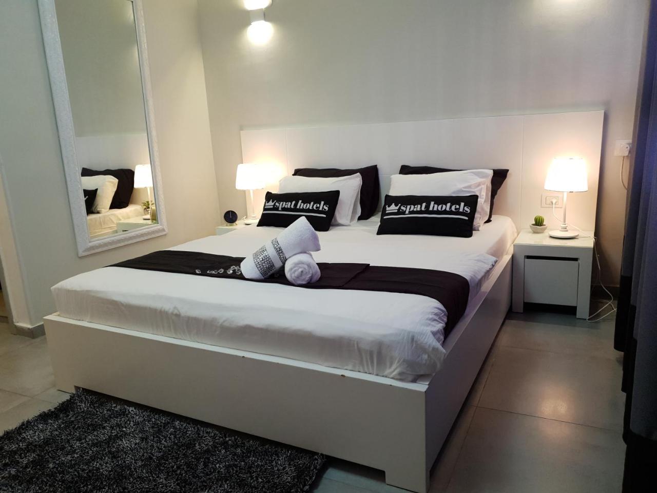 Spat Hotel Ashdod Exteriör bild